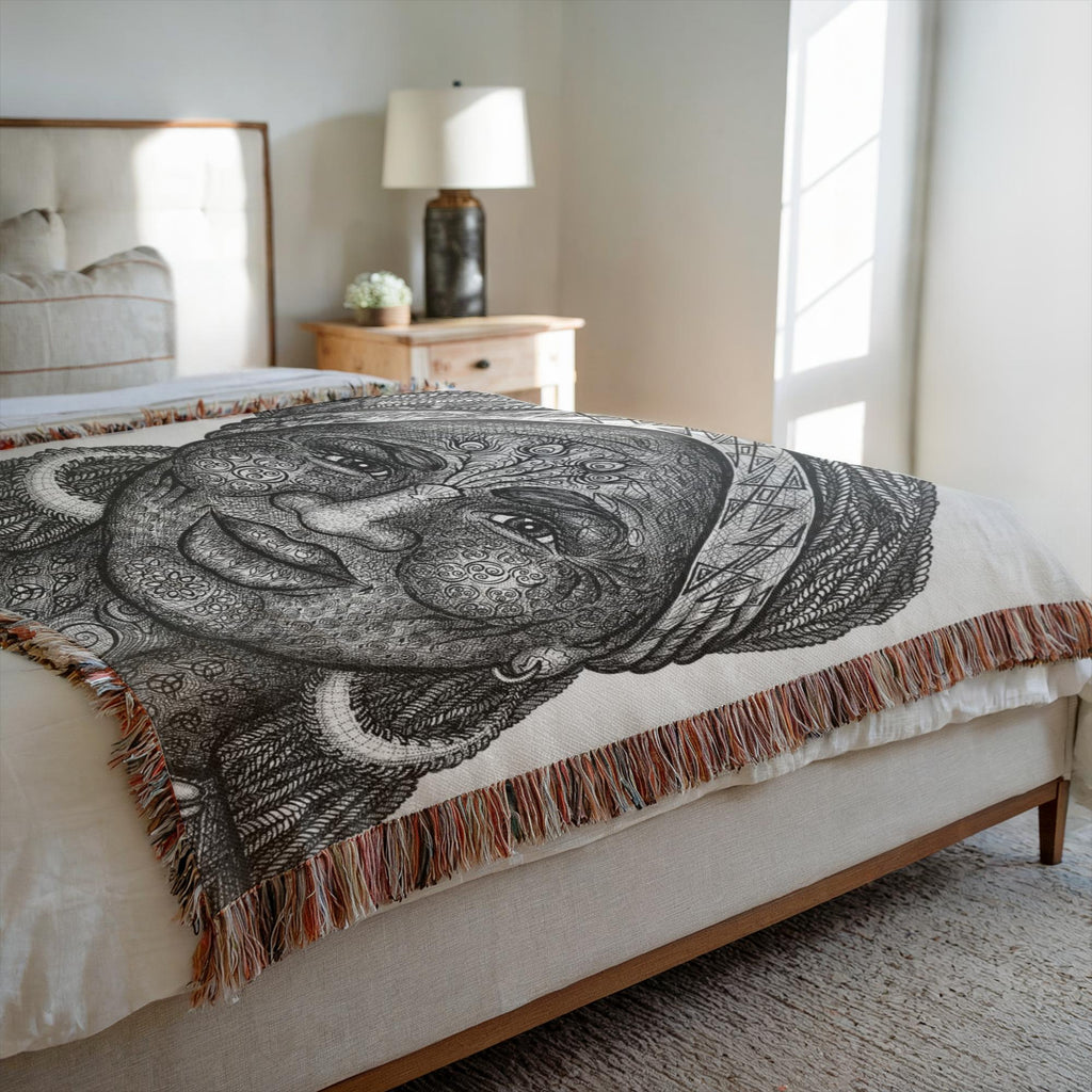 WK8_Black_White_Woven_Blanket_50x60