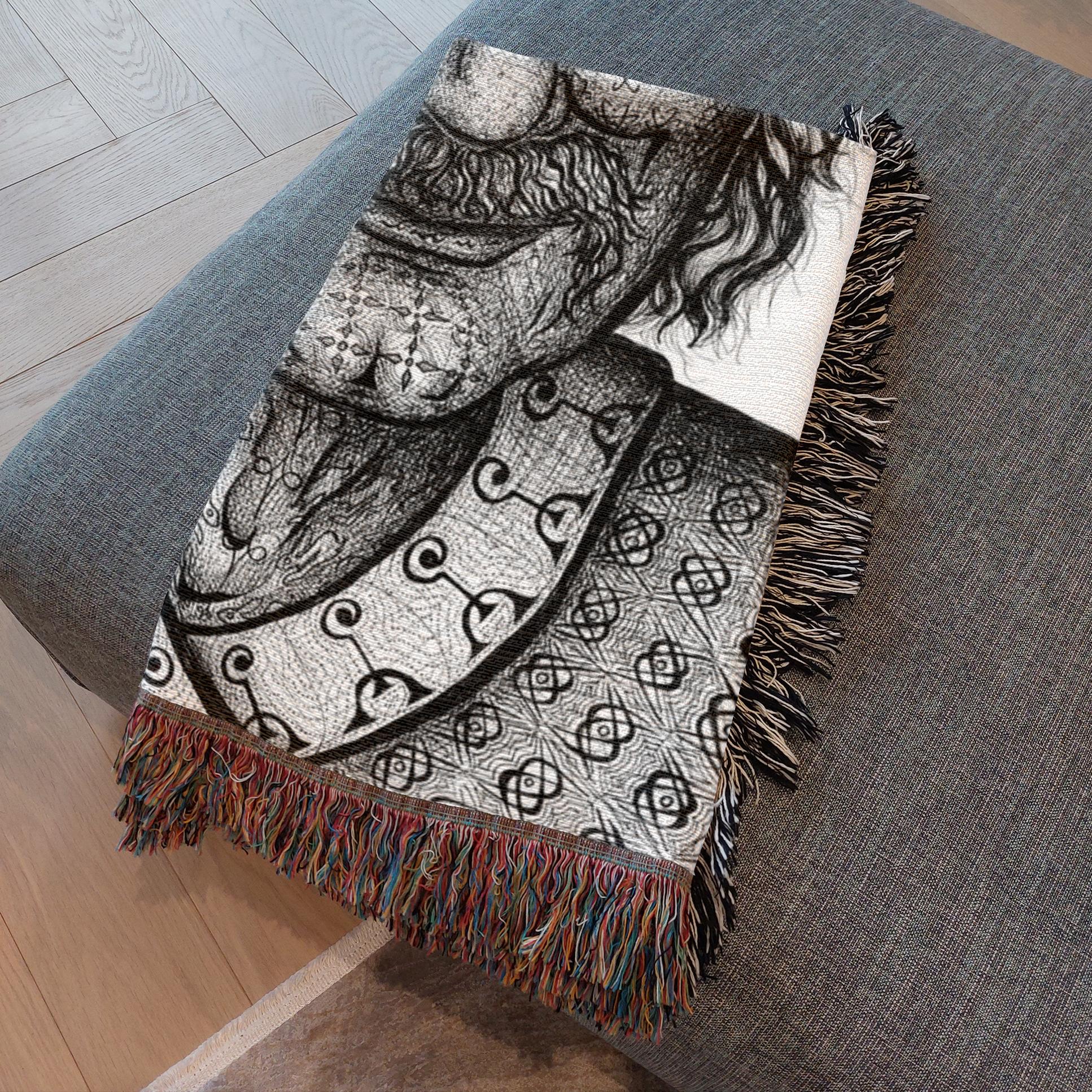 the-wisdom-keeper-of-invention-black-white-woven-blanket – Wisdom Keepers