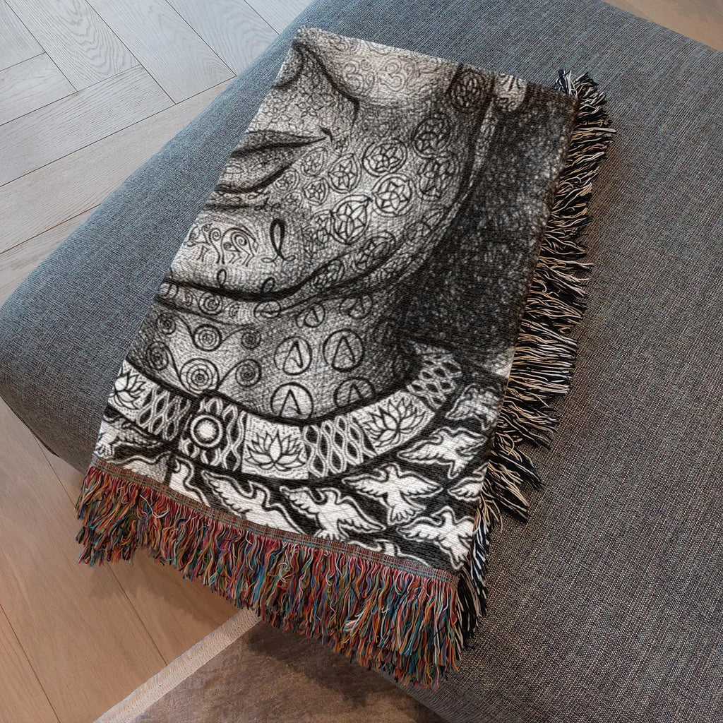 the-wisdom-keeper-of-aspiration-black-white-woven-blanket – Wisdom Keepers
