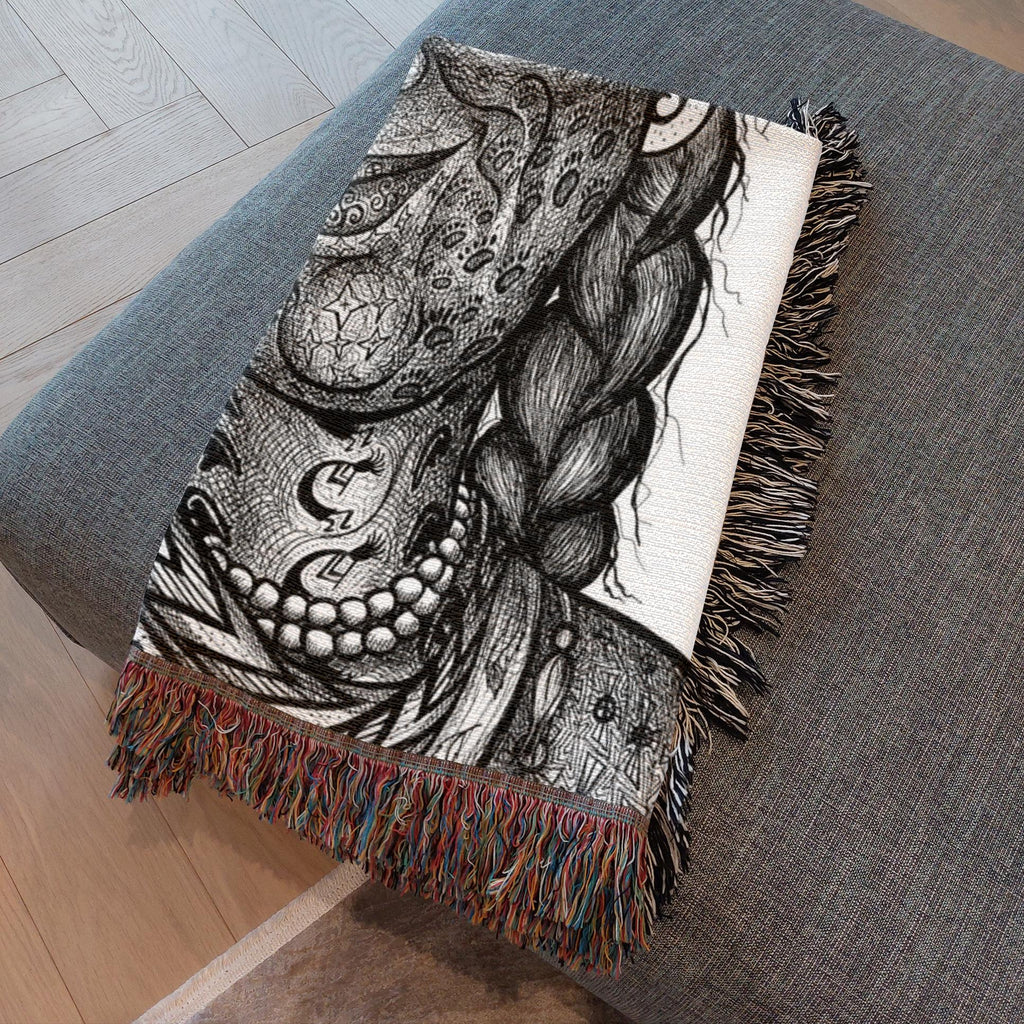 the-wisdom-keeper-of-altruism-black-white-woven-blanket – Wisdom Keepers