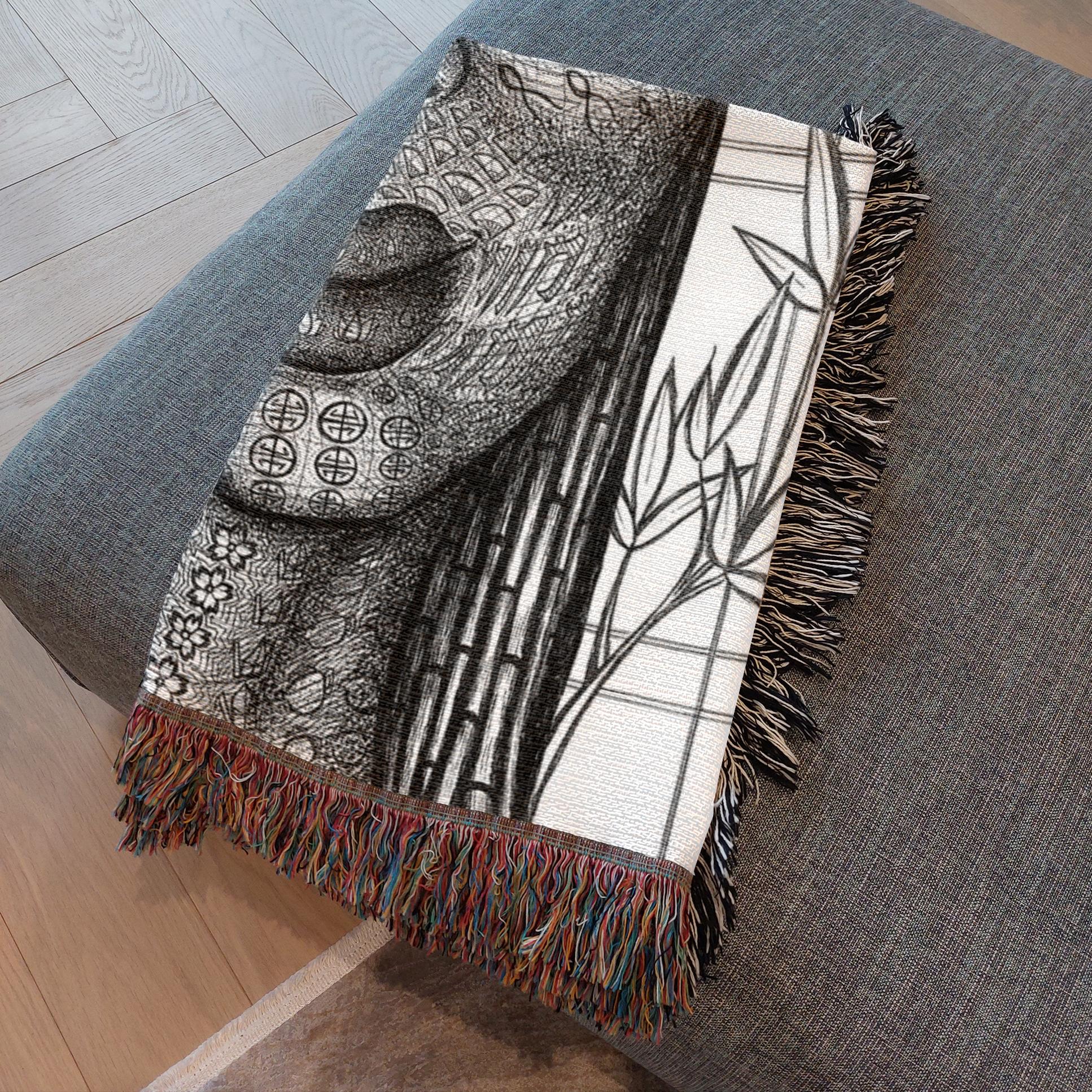 the-wisdom-keeper-of-naturalness-black-white-woven-blanket – Wisdom Keepers