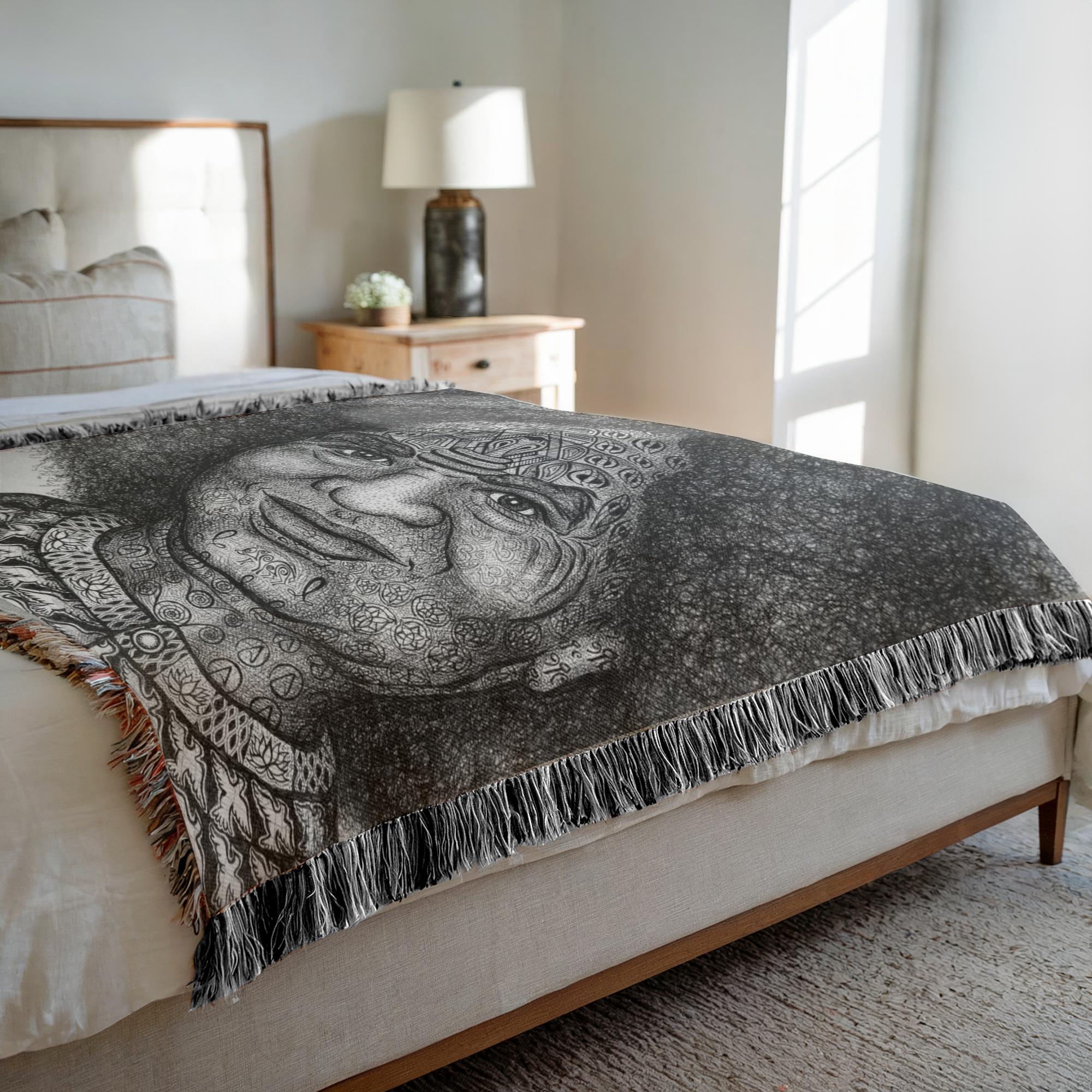 the-wisdom-keeper-of-aspiration-black-white-woven-blanket – Wisdom Keepers