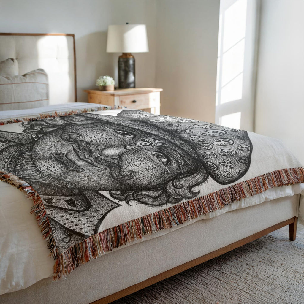 the-wisdom-keeper-of-artfulness-black-white-woven-blanket – Wisdom Keepers