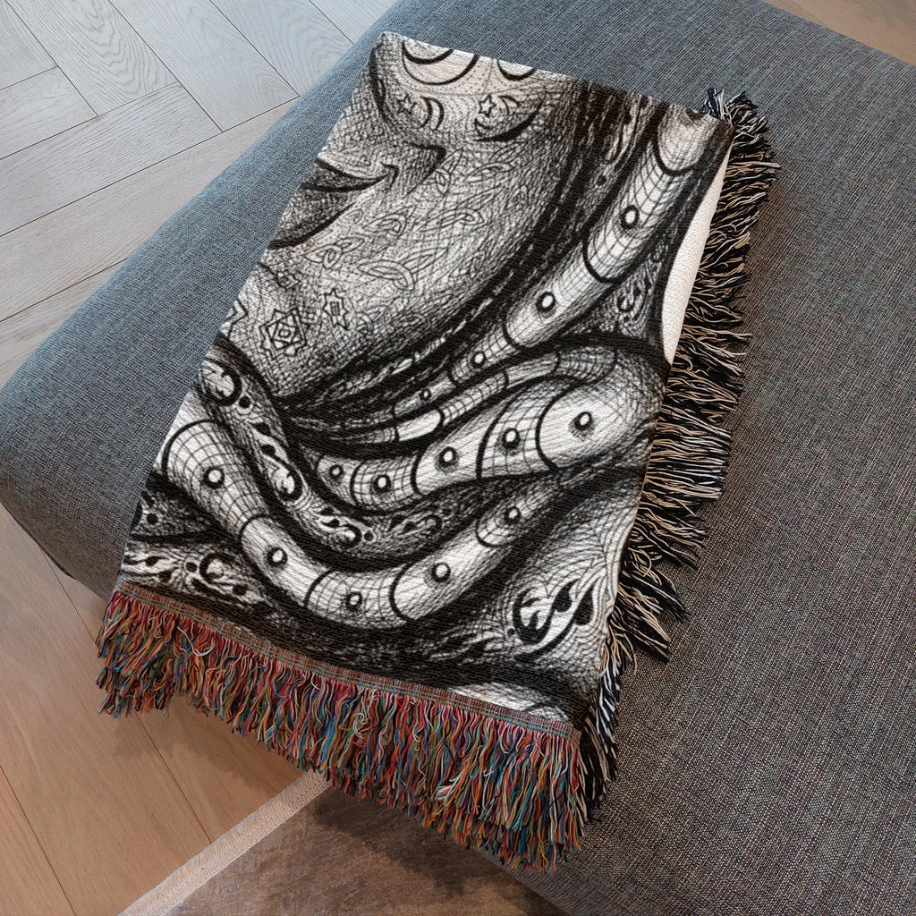 the-wisdom-keeper-of-diplomacy-peace-black-white-woven-blanket – Wisdom Keepers