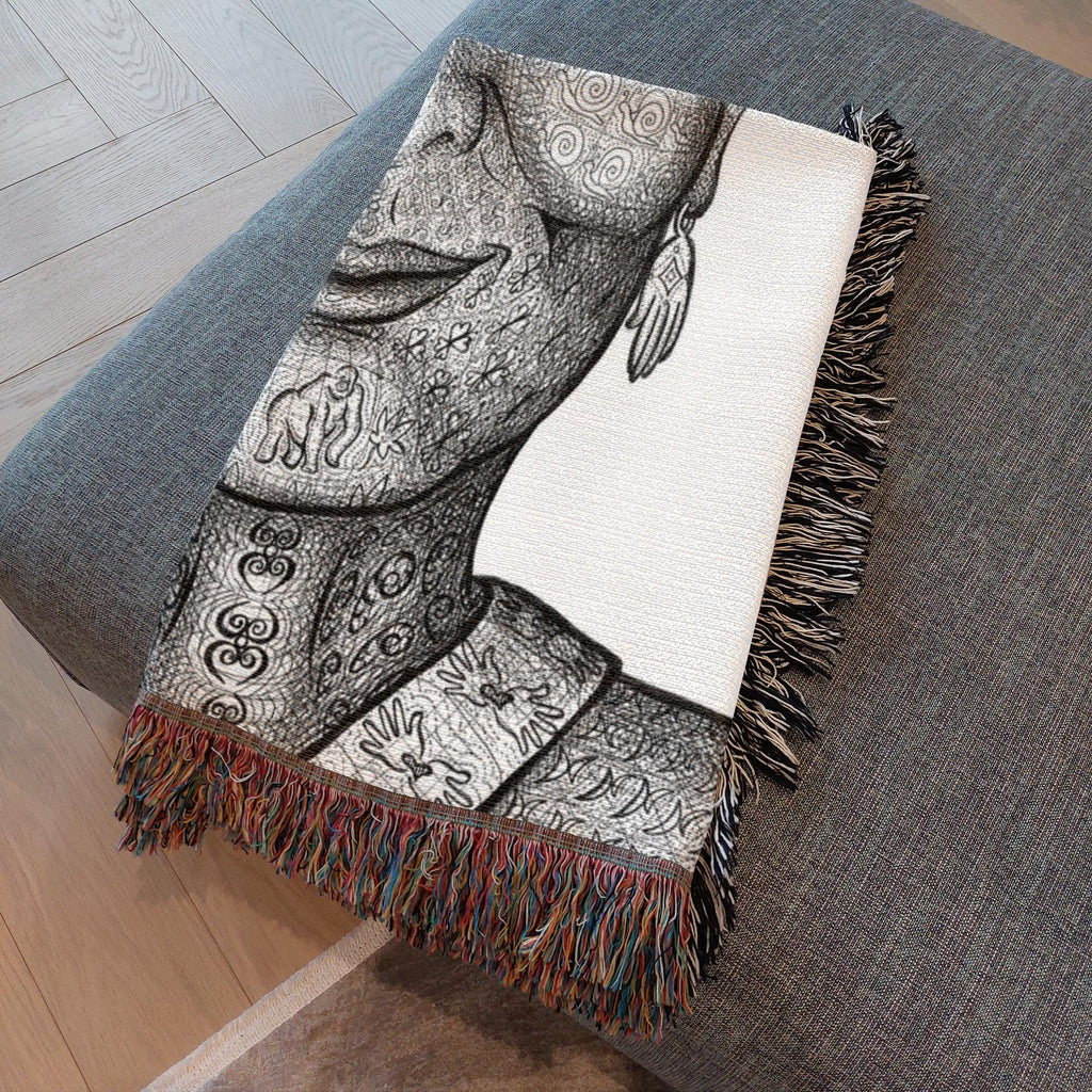 the-wisdom-keeper-of-intimacy-black-white-woven-blanket – Wisdom Keepers