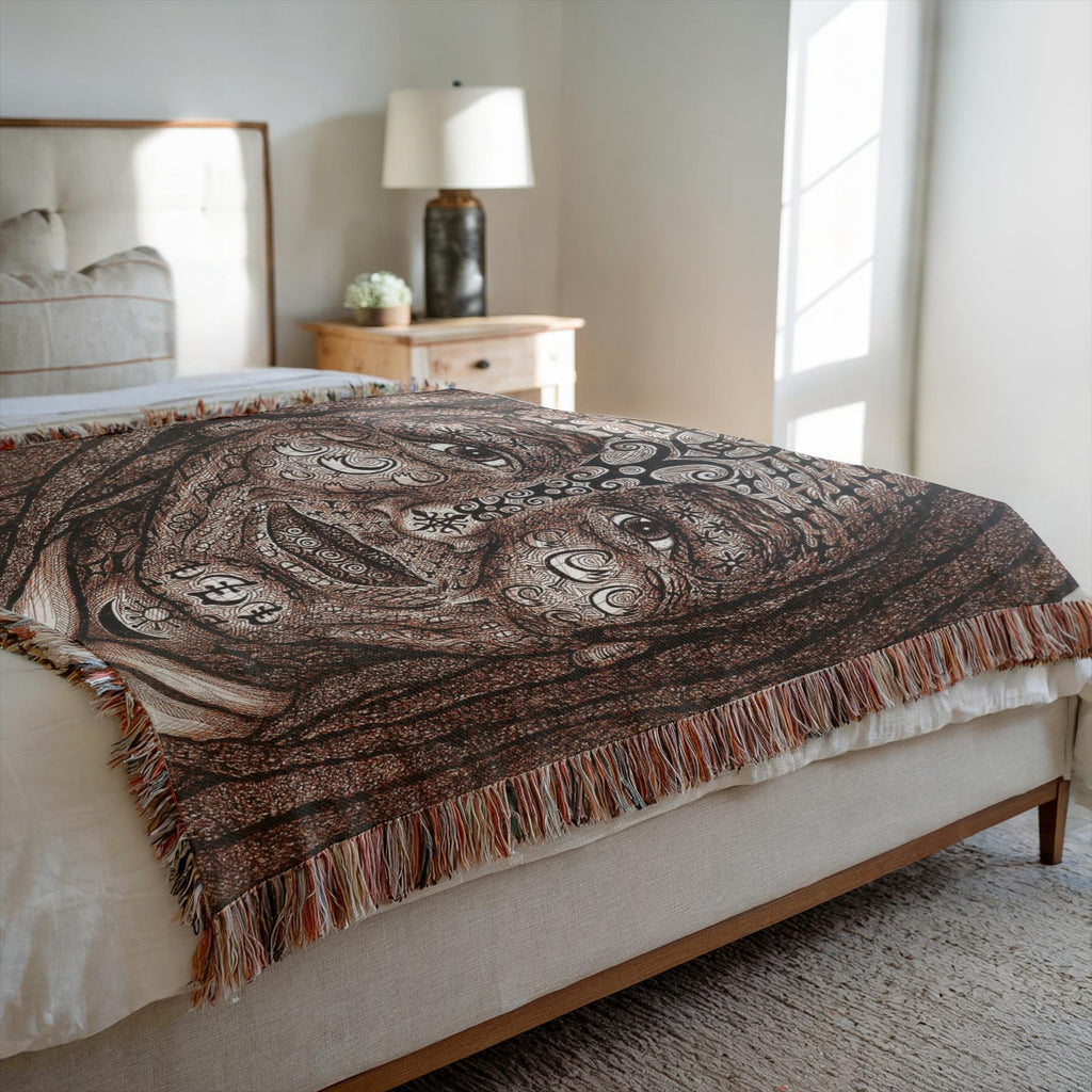 the-wisdom-keeper-of-dynamism-brown-white-woven-blanket – Wisdom Keepers
