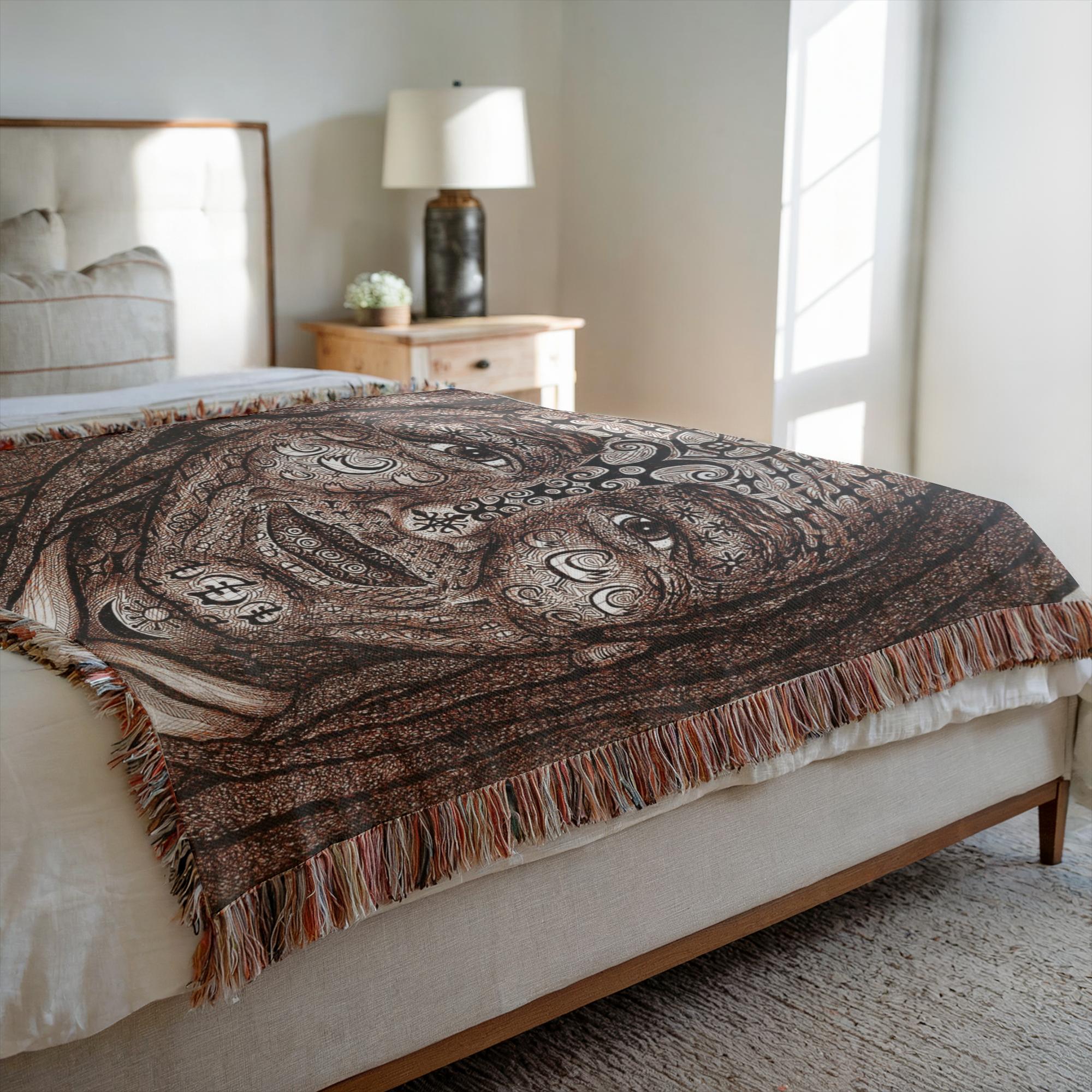 the-wisdom-keeper-of-dynamism-brown-white-woven-blanket – Wisdom Keepers