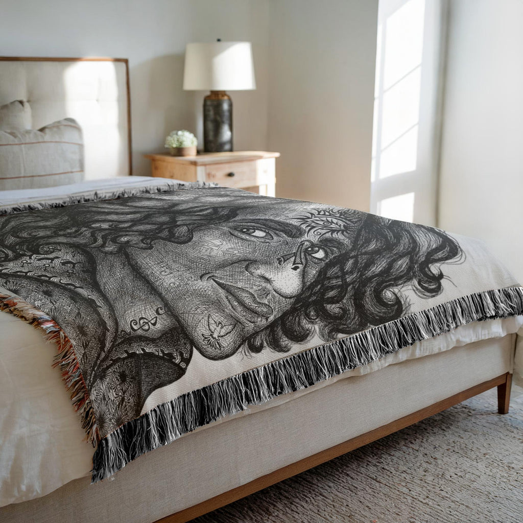 the-wisdom-keeper-of-enrichment-black-white-woven-blanket – Wisdom Keepers