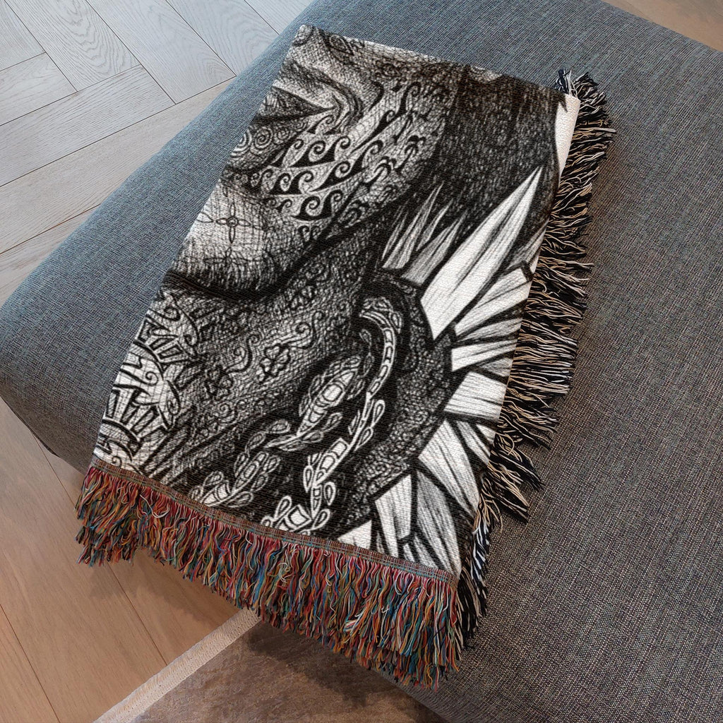 the-wisdom-keeper-of-vitality-black-white-woven-blanket – Wisdom Keepers