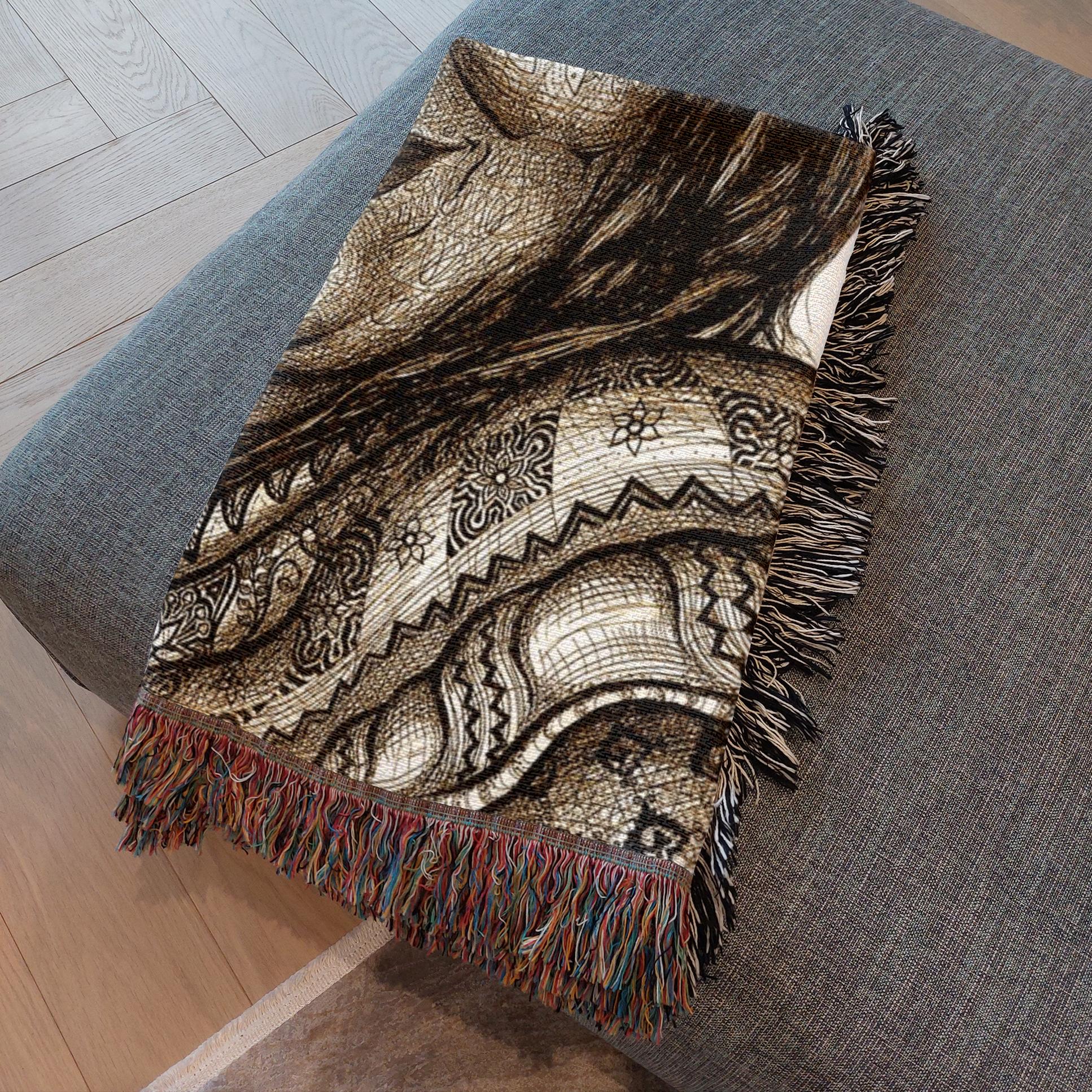 the-wisdom-keeper-of-delight-brown-white-woven-blanket – Wisdom Keepers