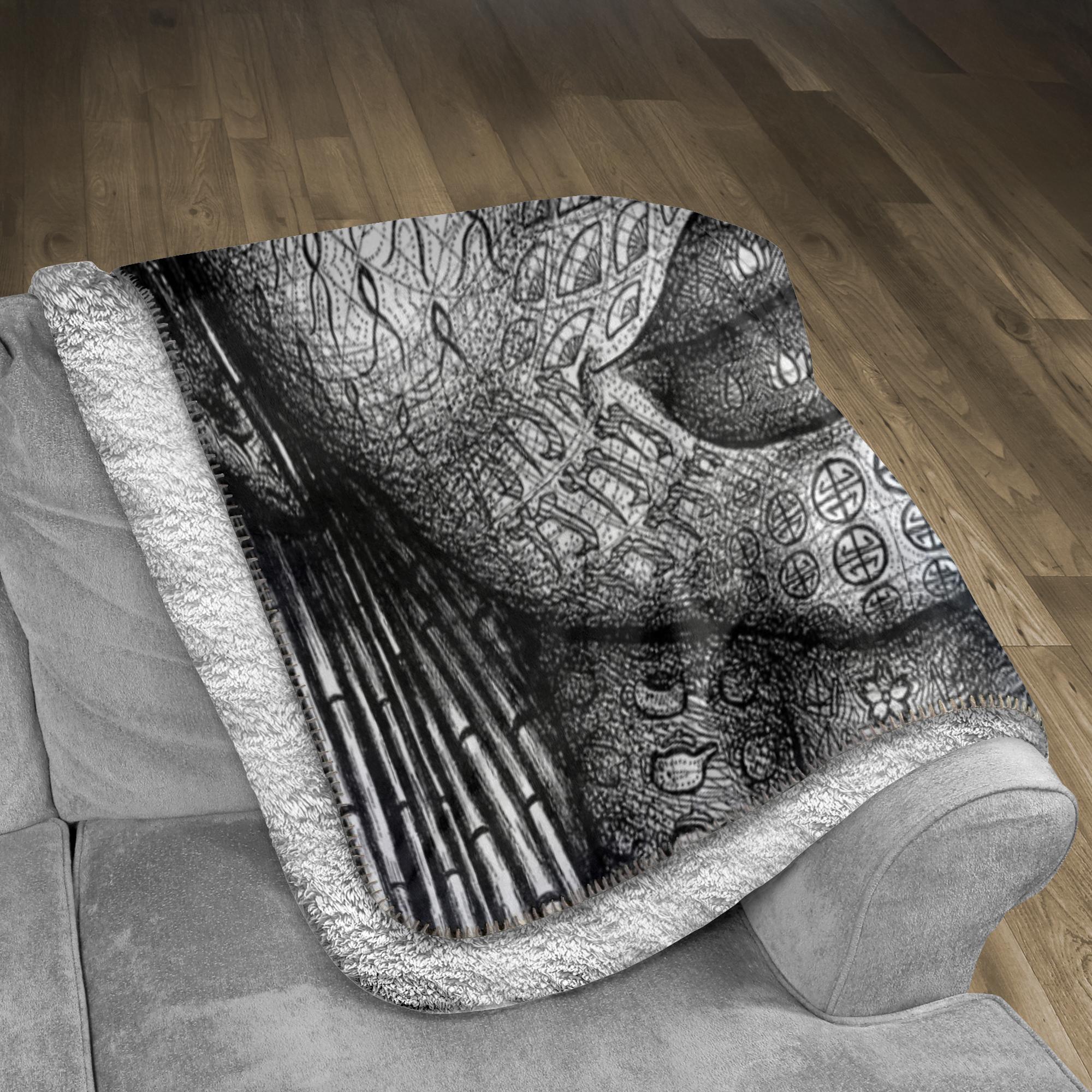 the-wisdom-keeper-of-naturalness-black-white-fleece-sherpa-blanket – Wisdom Keepers