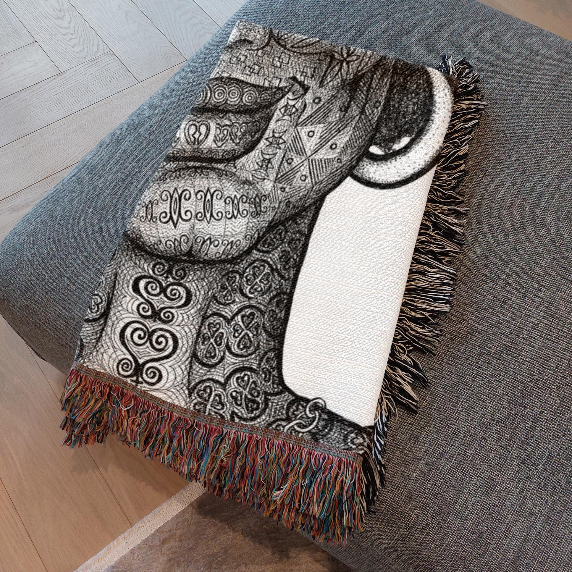 the-wisdom-keeper-of-freshness-beauty-black-white-woven-blanket – Wisdom Keepers