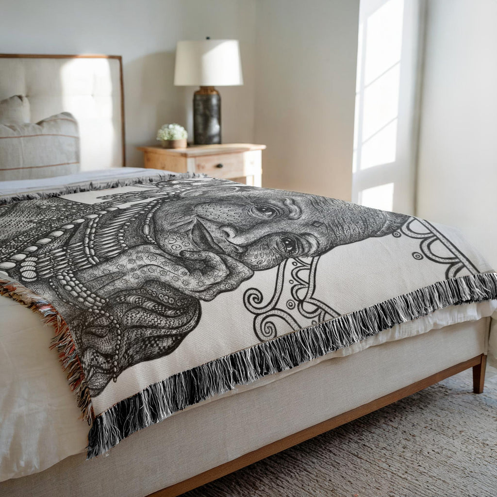 the-wisdom-keeper-of-understanding-forgiveness-black-white-woven-blanket – Wisdom Keepers