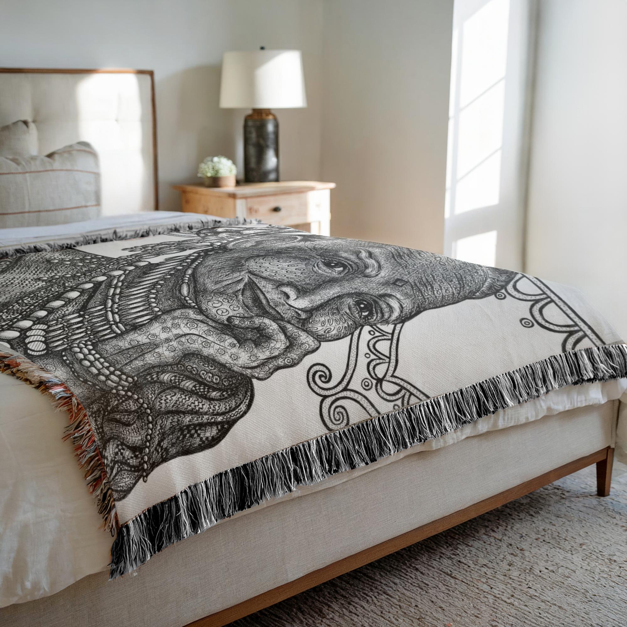 the-wisdom-keeper-of-understanding-forgiveness-black-white-woven-blanket – Wisdom Keepers