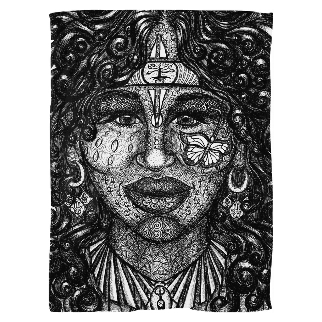 the-wisdom-keeper-of-determination-black-white-fleece-blanket – Wisdom Keepers