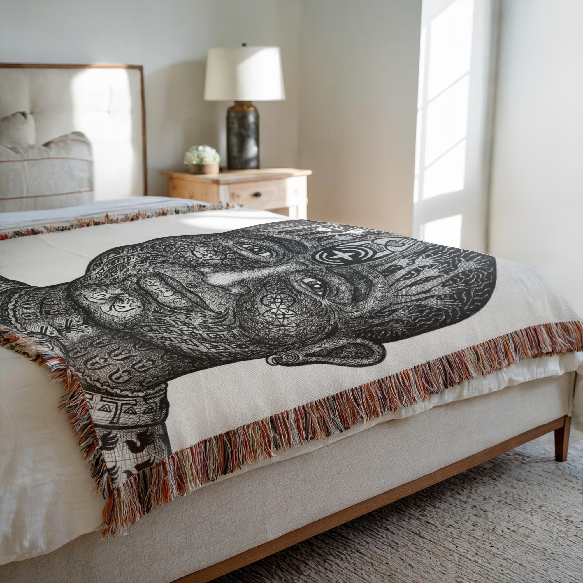 the-wisdom-keeper-of-humanity-black-white-woven-blanket – Wisdom Keepers