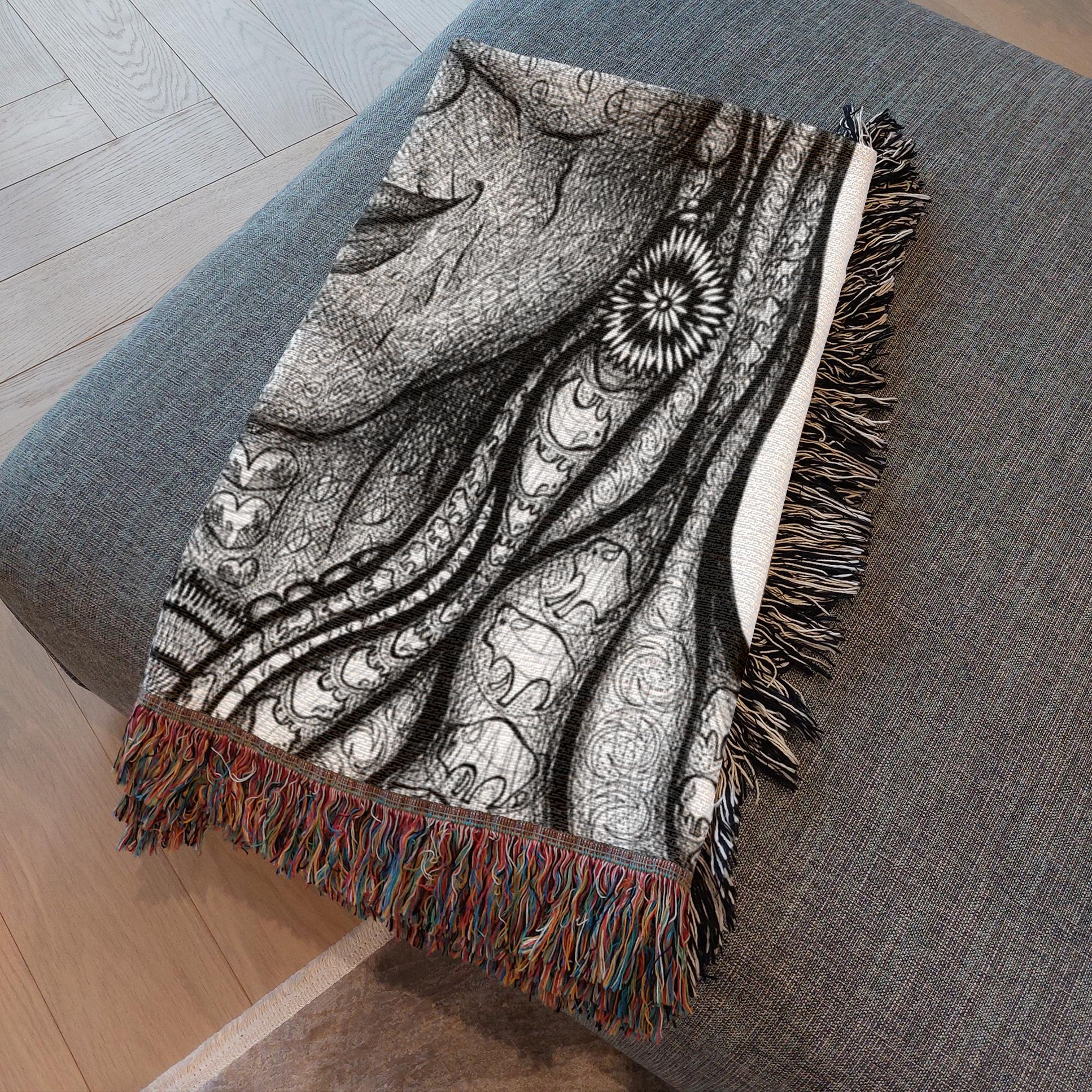 the-wisdom-keeper-of-synergy-communion-black-white-woven-blanket – Wisdom Keepers