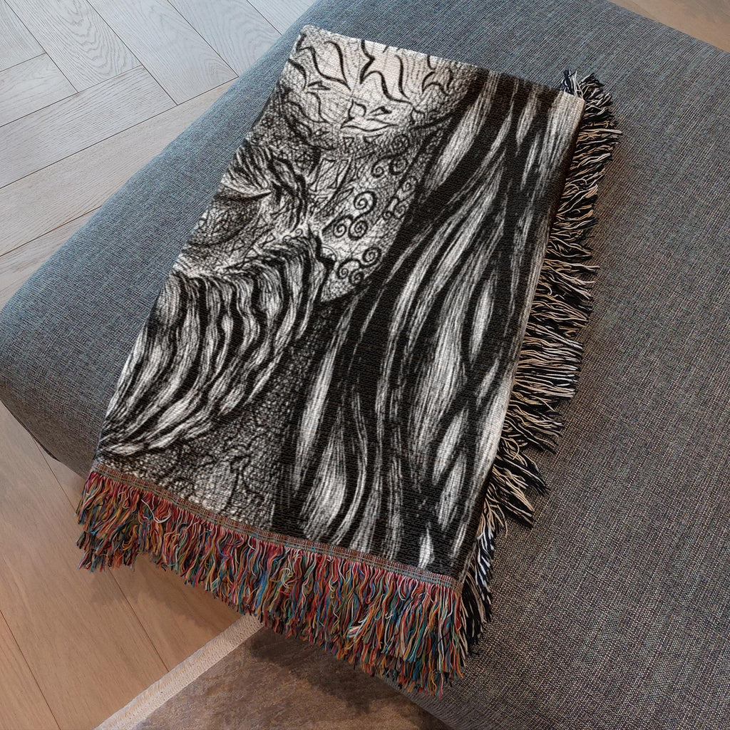 the-wisdom-keeper-of-authority-black-white-woven-blanket – Wisdom Keepers
