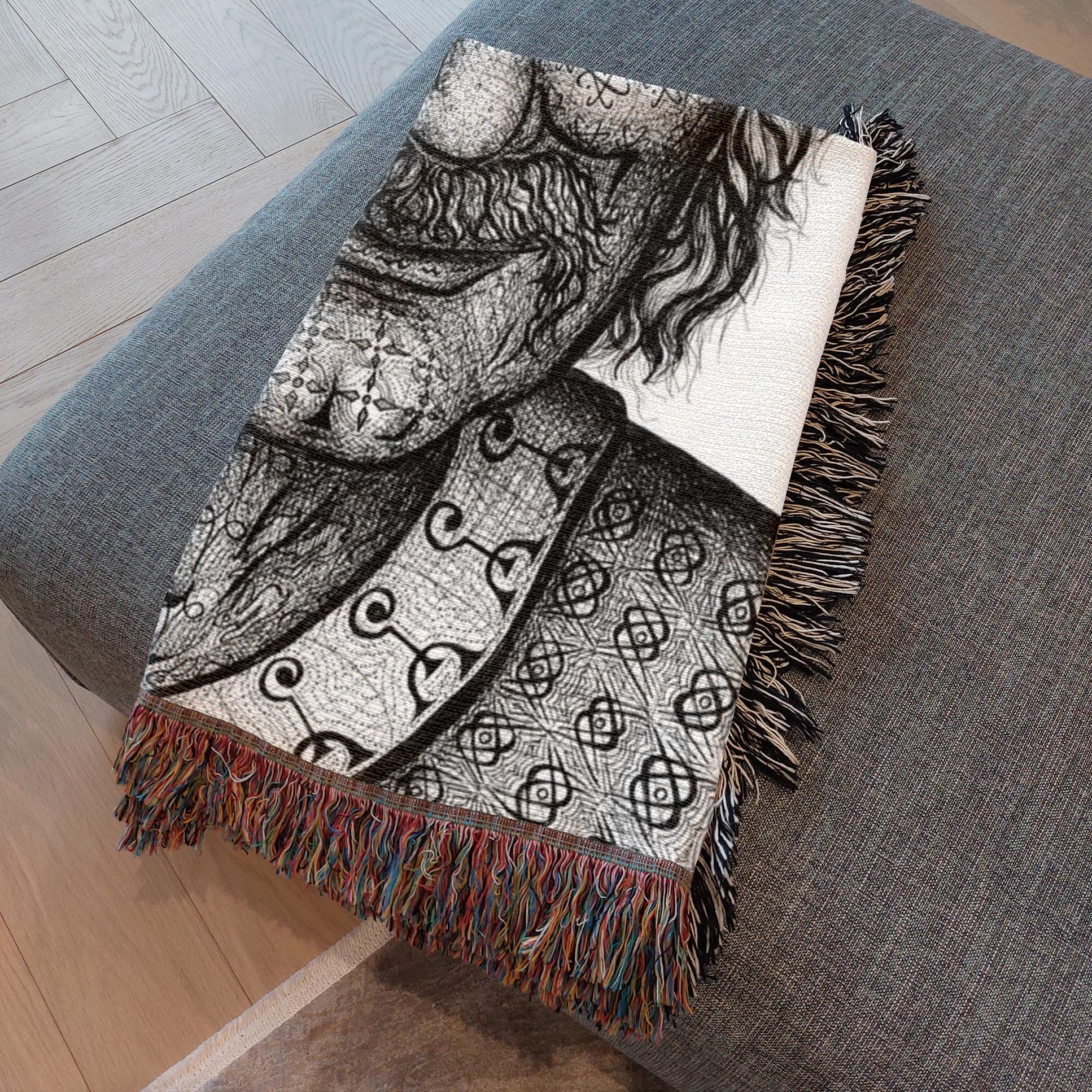the-wisdom-keeper-of-invention-black-white-woven-blanket – Wisdom Keepers