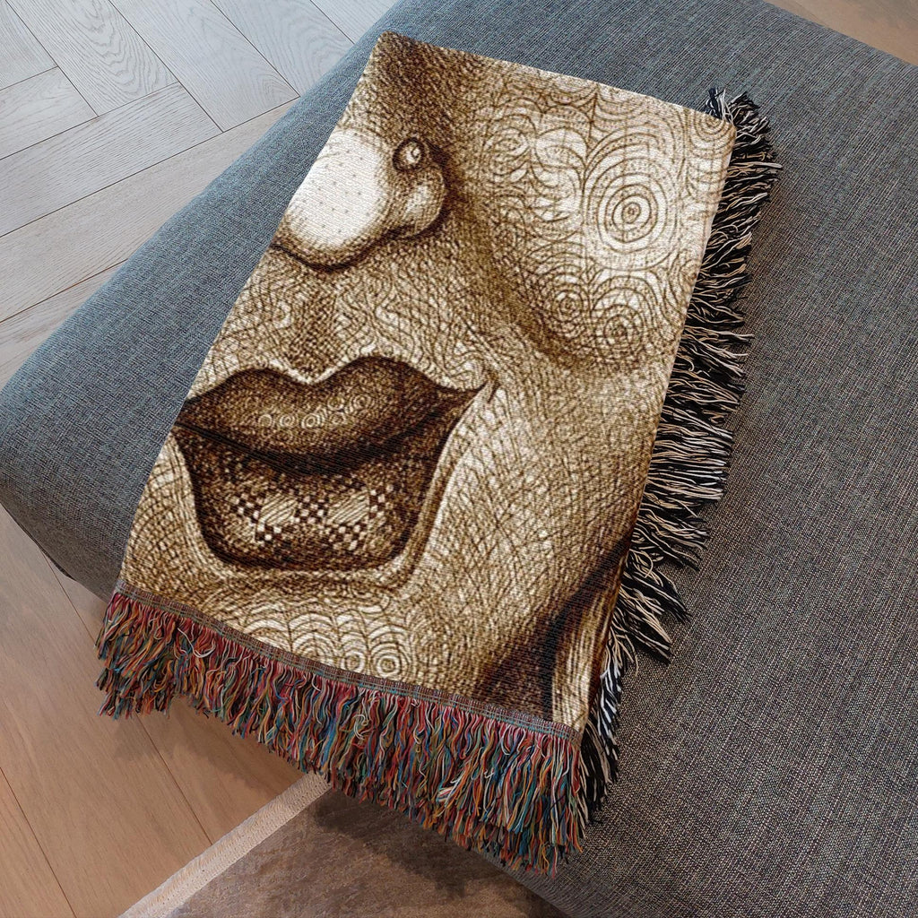 the-wisdom-keeper-of-graciousness-brown-white-woven-blanket – Wisdom Keepers