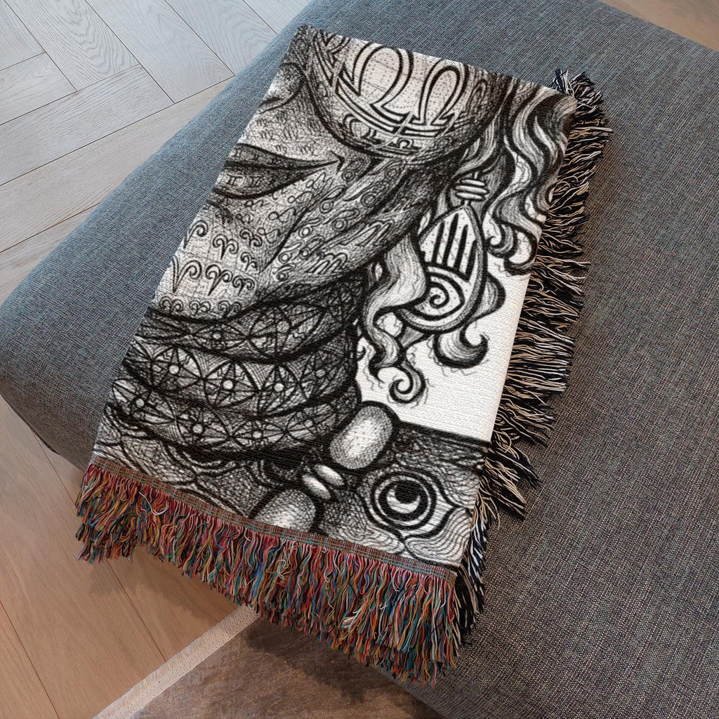 the-wisdom-keeper-of-intuition-black-white-woven-blanket – Wisdom Keepers