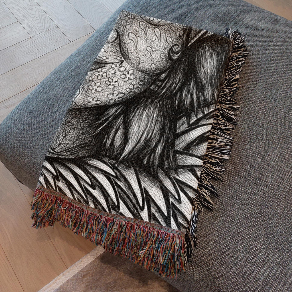 the-wisdom-keeper-of-idealism-black-white-woven-blanket – Wisdom Keepers