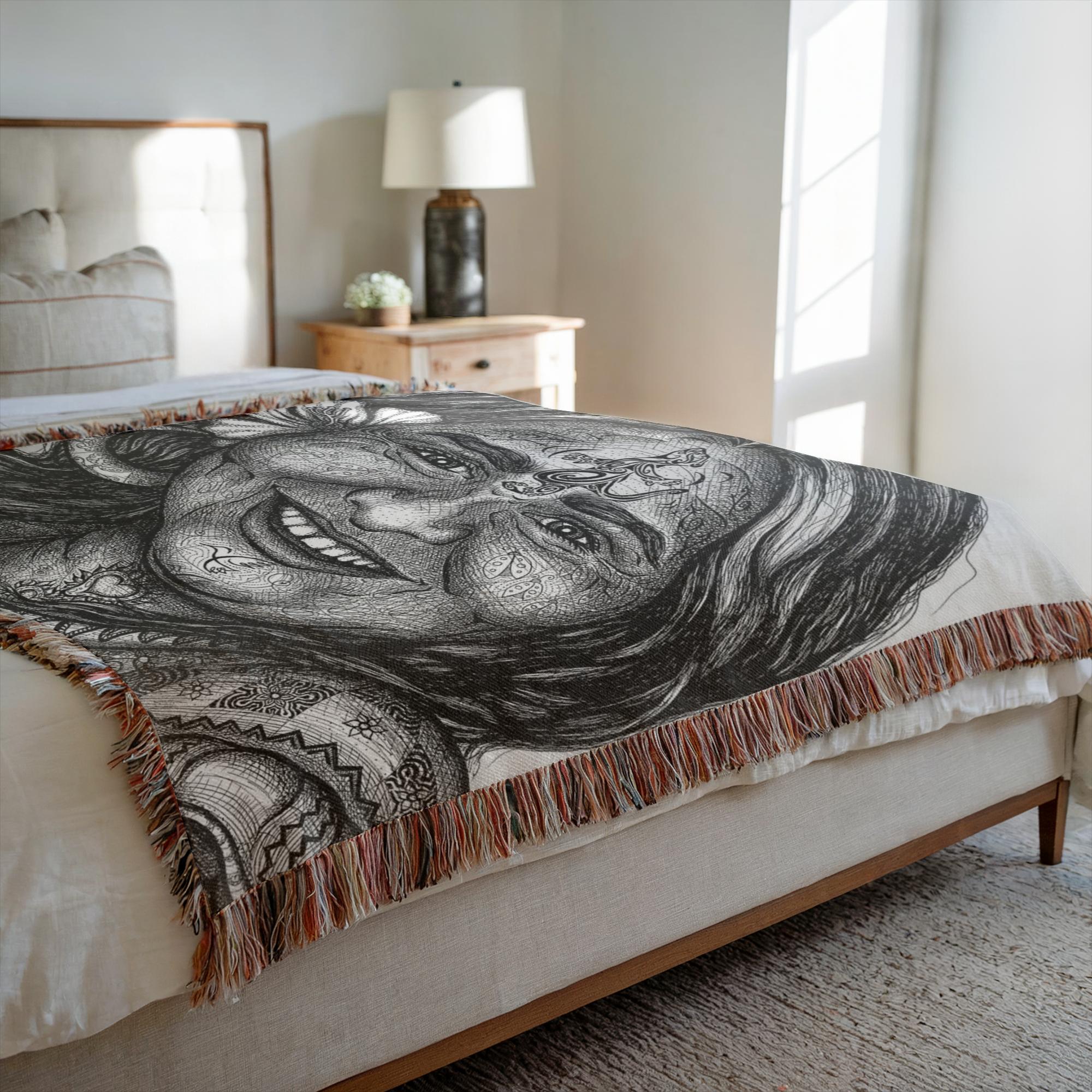 the-wisdom-keeper-of-delight-black-white-woven-blanket – Wisdom Keepers