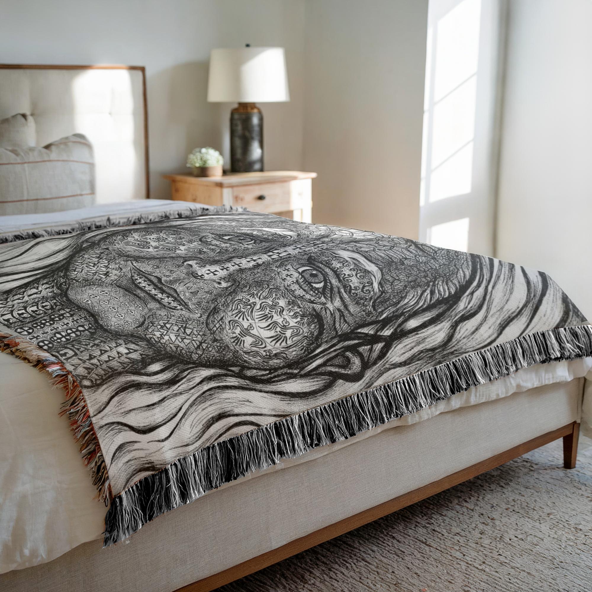 the-wisdom-keeper-of-transmutation-black-white-woven-blanket – Wisdom Keepers