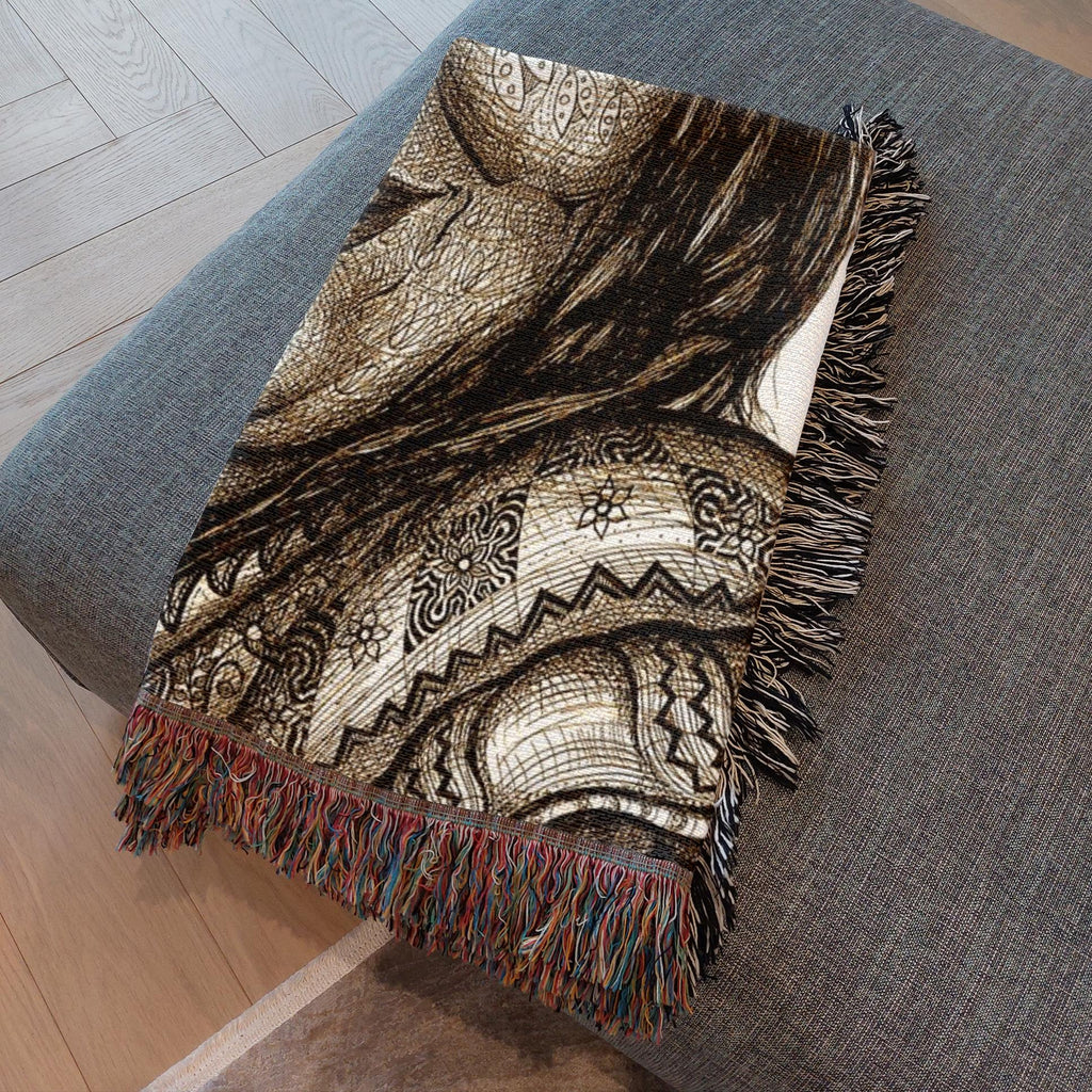 the-wisdom-keeper-of-delight-brown-white-woven-blanket – Wisdom Keepers