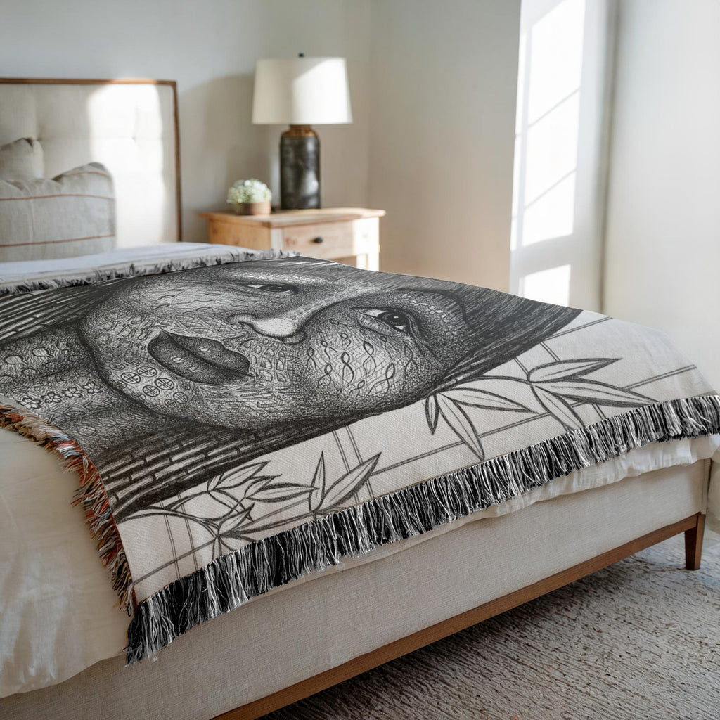 the-wisdom-keeper-of-naturalness-black-white-woven-blanket – Wisdom Keepers