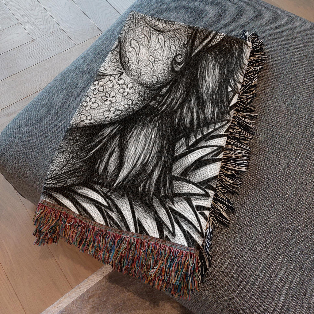 the-wisdom-keeper-of-idealism-black-white-woven-blanket – Wisdom Keepers