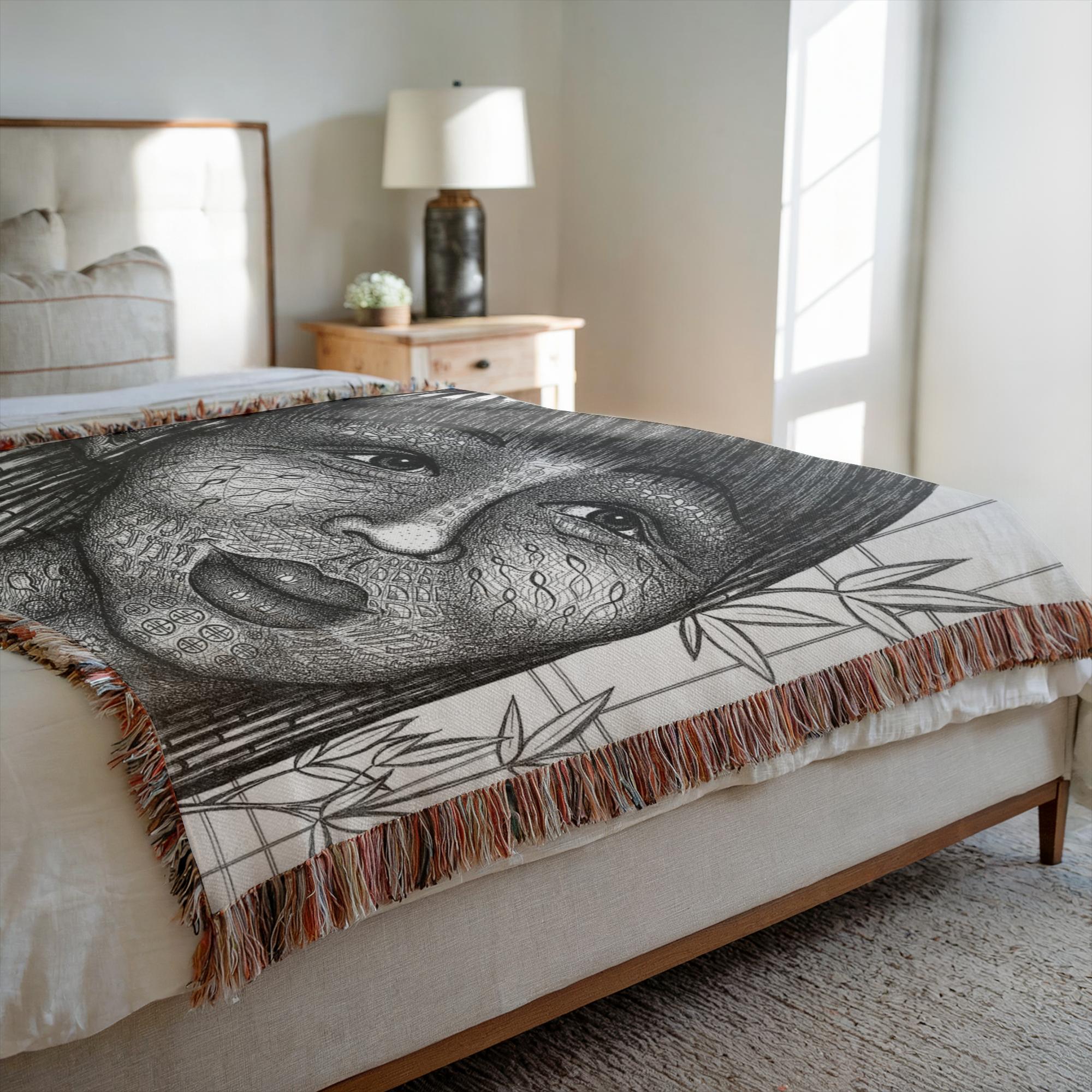 the-wisdom-keeper-of-naturalness-black-white-woven-blanket – Wisdom Keepers