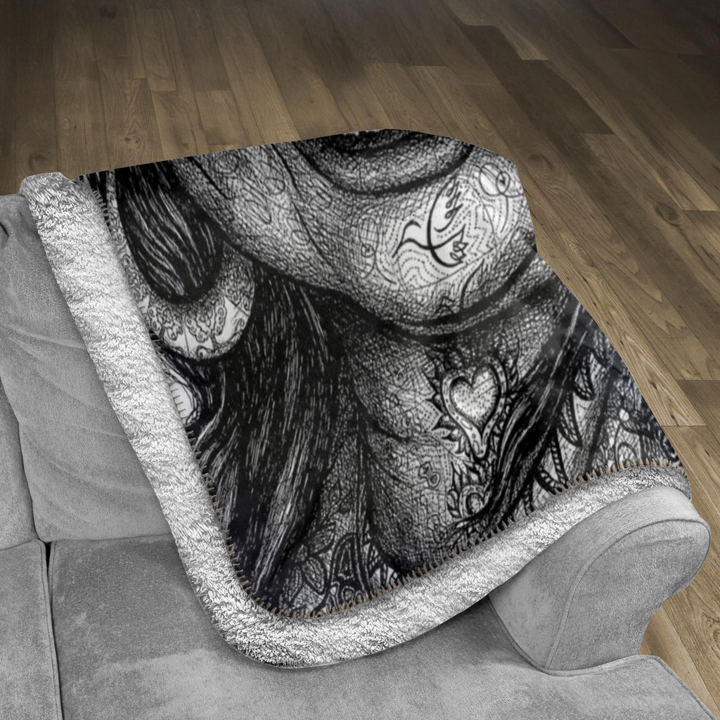 the-wisdom-keeper-of-delight-black-white-fleece-sherpa-blanket – Wisdom Keepers
