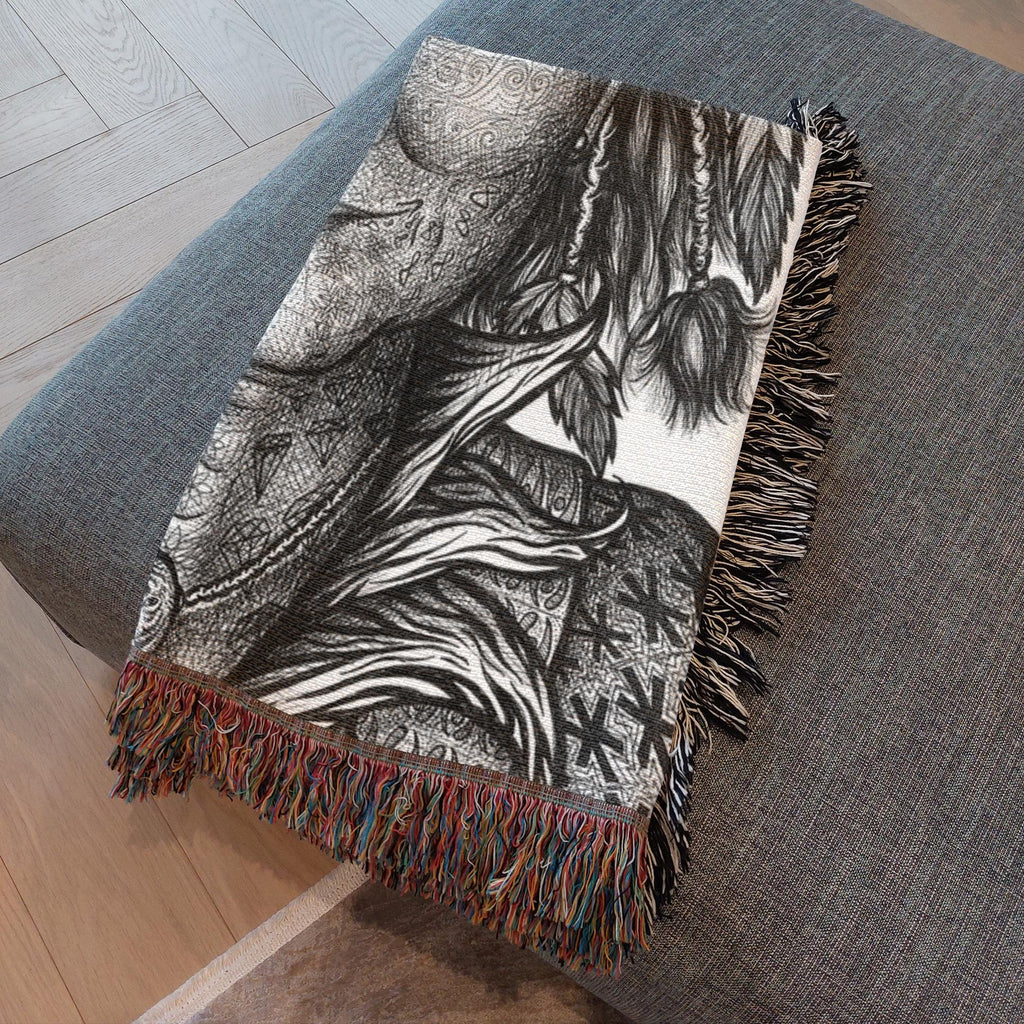 the-wisdom-keeper-of-integrity-black-white-woven-blanket – Wisdom Keepers